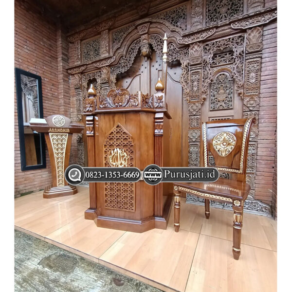 Mimbar Masjid Plus Kursi Dan Tongkat Khutbah